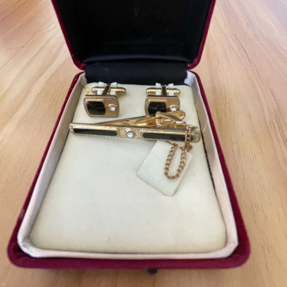 Fratello cufflink and tie bar alligator clasp pin black gold